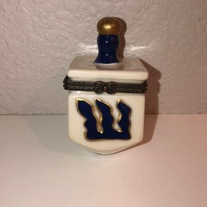 Hanukkah Antique “Lenox” dreidel trinket box💙🤍🩵
